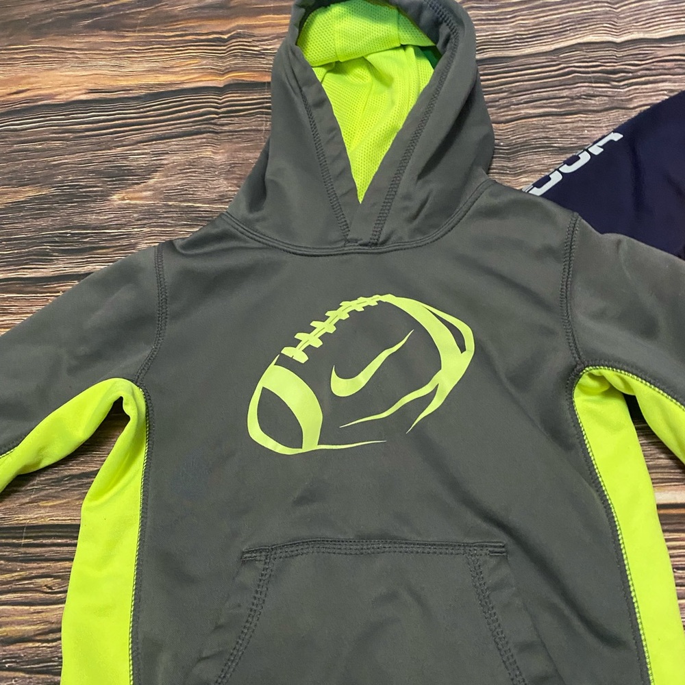 Bundle of Under Armour boys jacket hoodie shirt size 6 - Picture 5 of 7